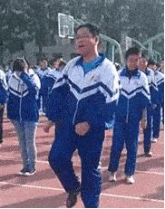 走路累了坐着歇一会,走累了坐下歇会怎么回事