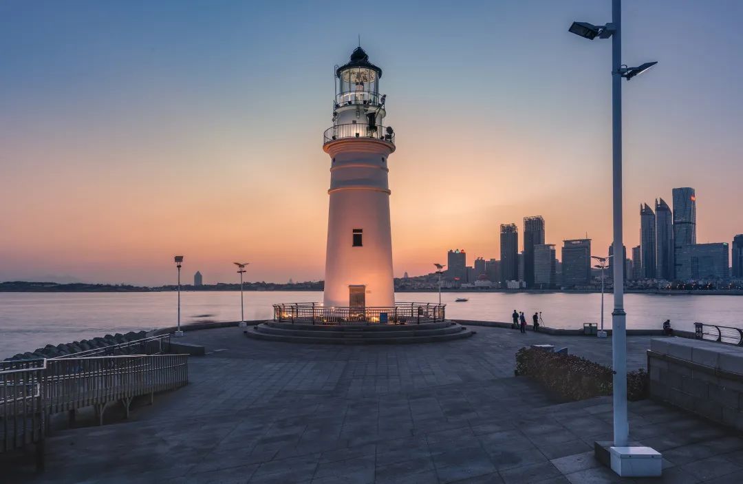 青岛有几个看海的地方,青岛三大海湾值得去吗