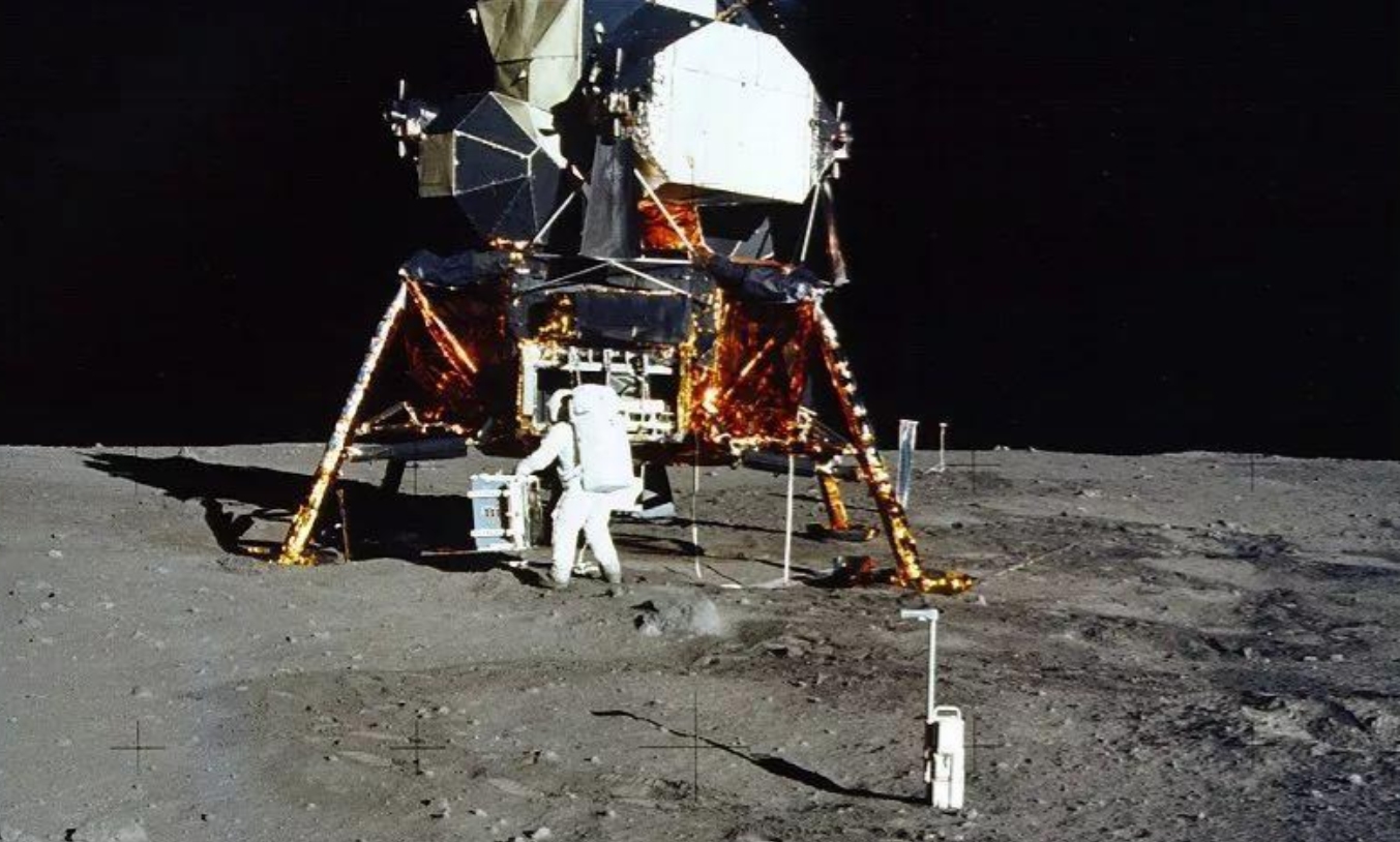 阿波罗登月各国航天局有承认吗,阿波罗登月是否真的有外星人