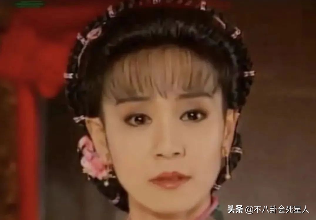年过三十的女明星今昔对比图,今昔对比70后女星