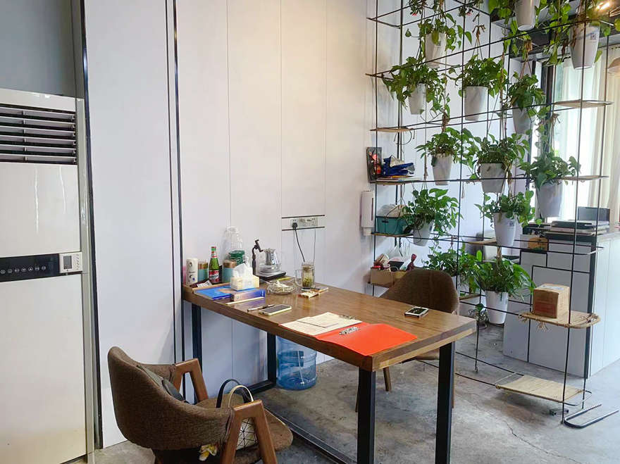 临街门面50平美发店转让,临街美发店转让