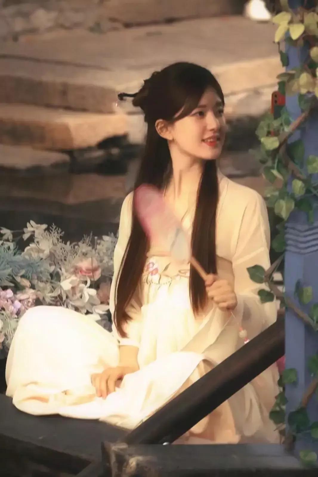 卧龙生小说飞花逐月全集免费阅读,卧龙生飞花逐月小说全集