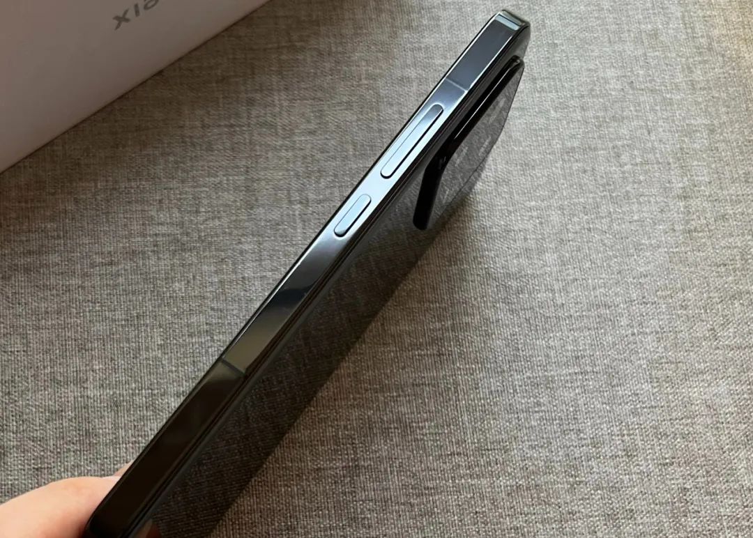 小米13和vivox90哪个更值得购买,vivox90和小米13更值得买