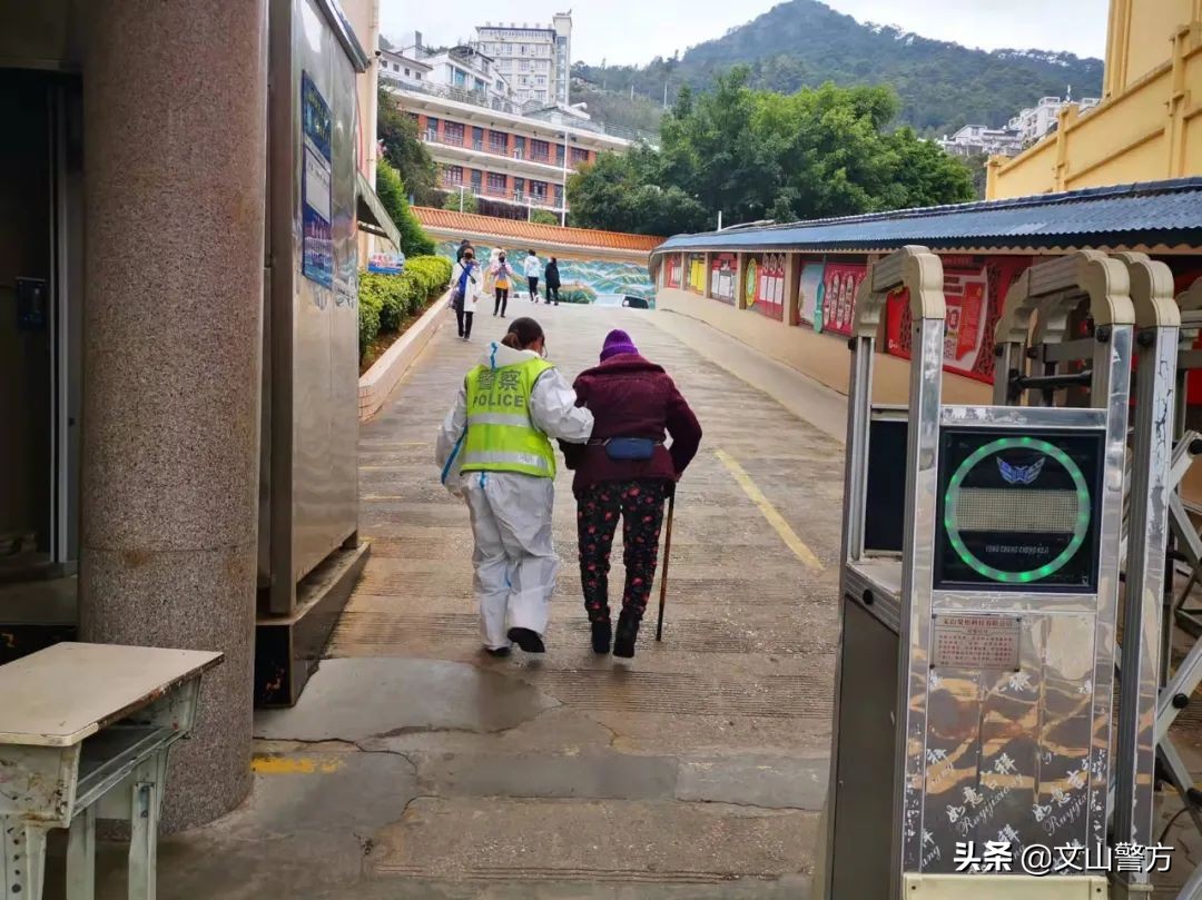 五一平安不打烊节日我在岗,五一在岗用我们的青春守护平安