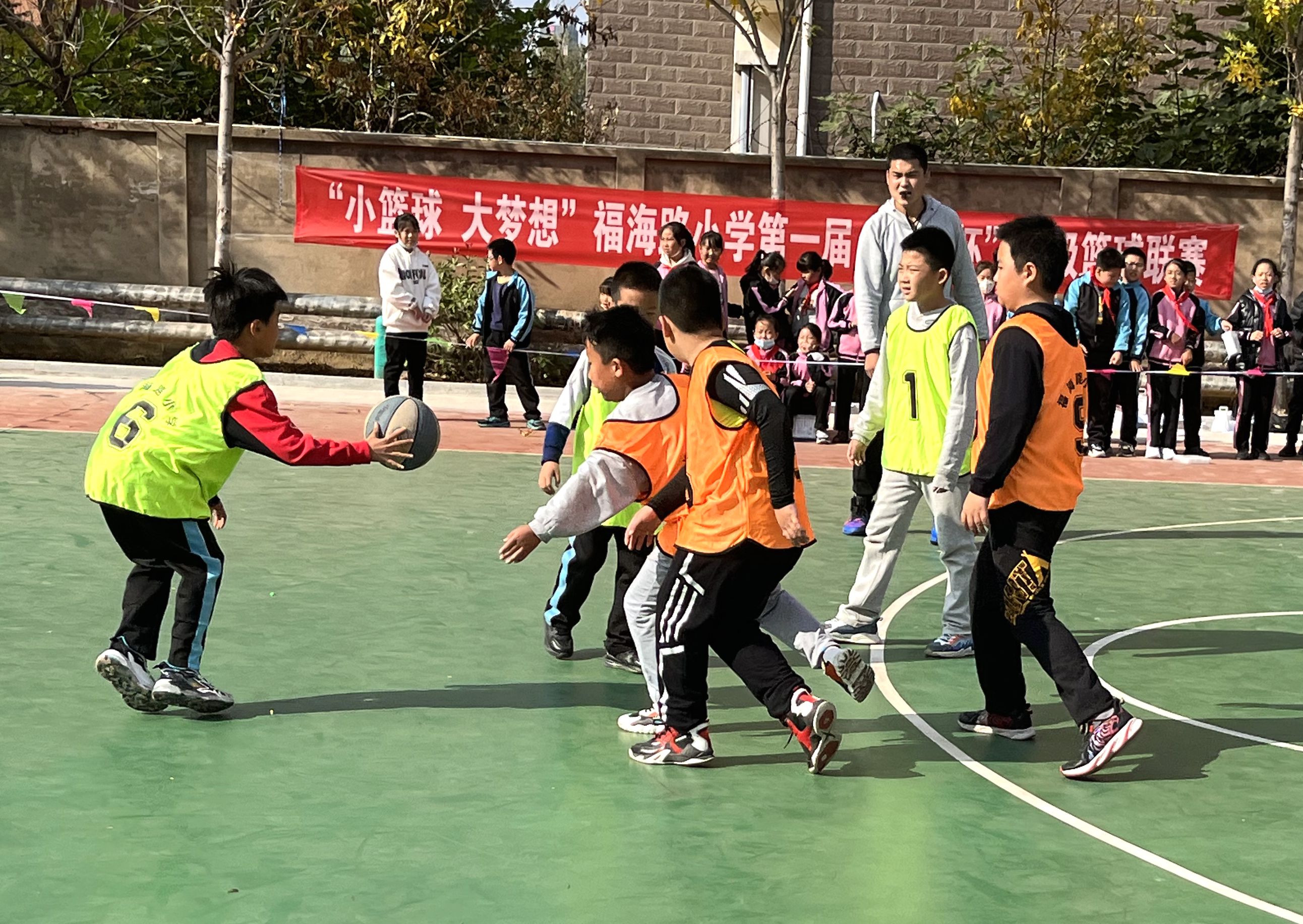 福海路小学举办首届“校长杯”篮球赛