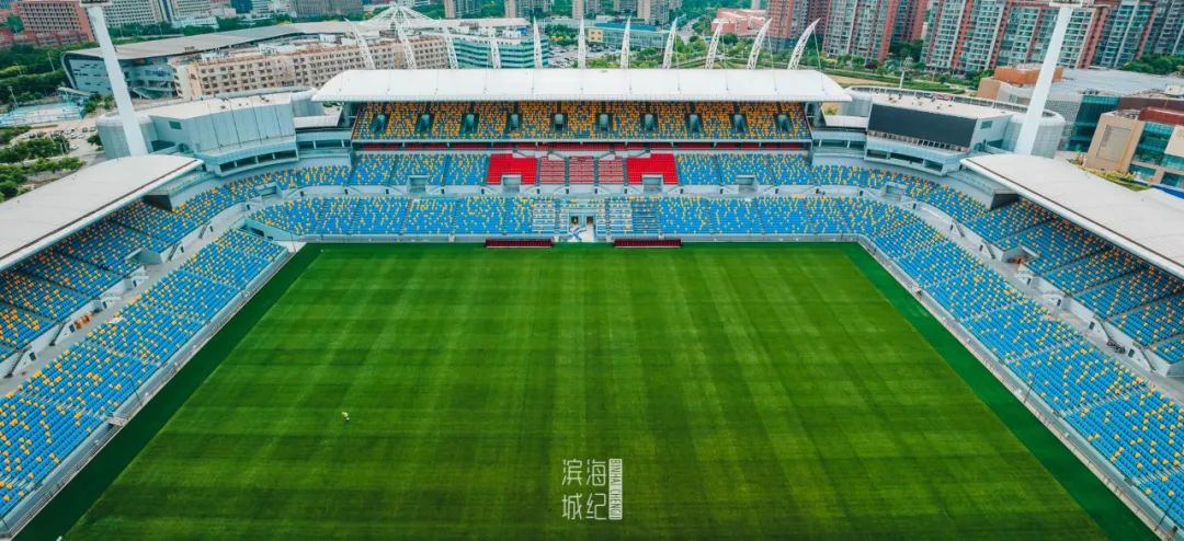 大量游客涌入天津,天津人潮汹涌