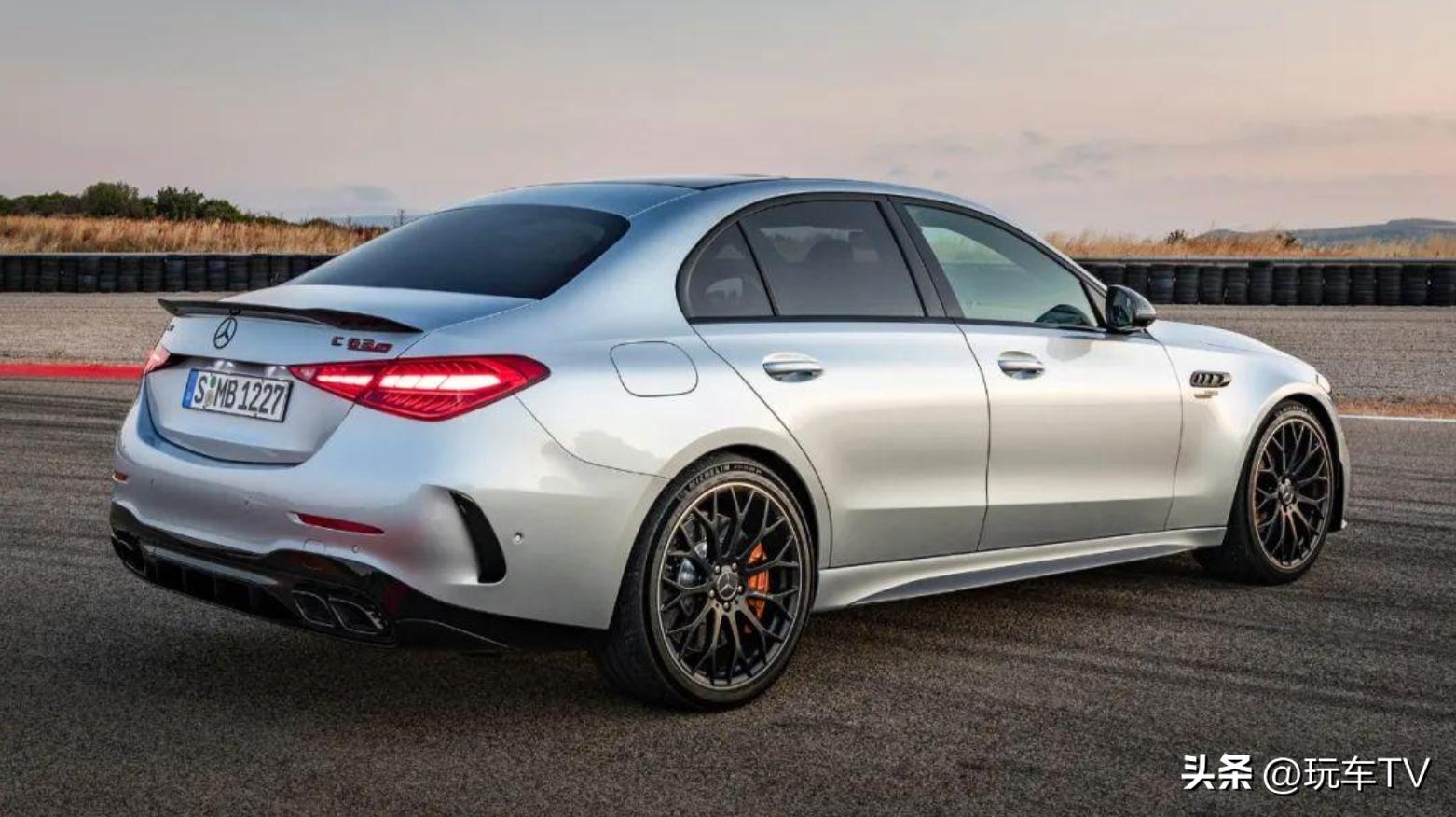 奔驰c最豪华版,奔驰c地表最强1.5t