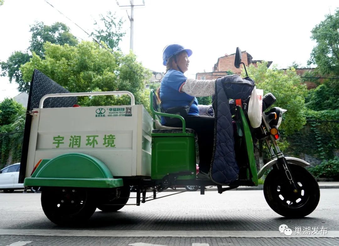 高温下的城市美容师,城市美容师高温下坚守