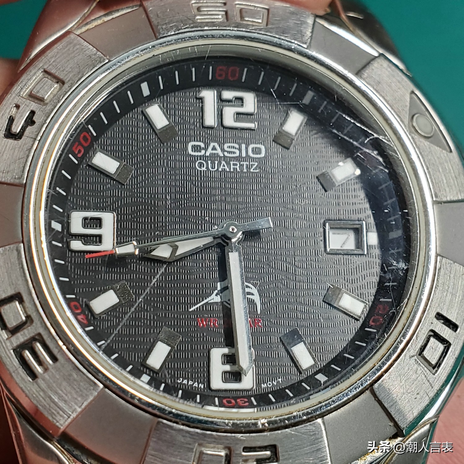 卡西欧mdv106剑鱼更换表带视频,卡西欧剑鱼mdv-106夜光效果