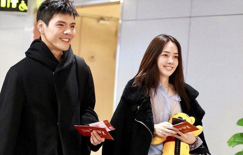 向佐和郭碧婷的绯闻,郭碧婷和向佐最近八卦