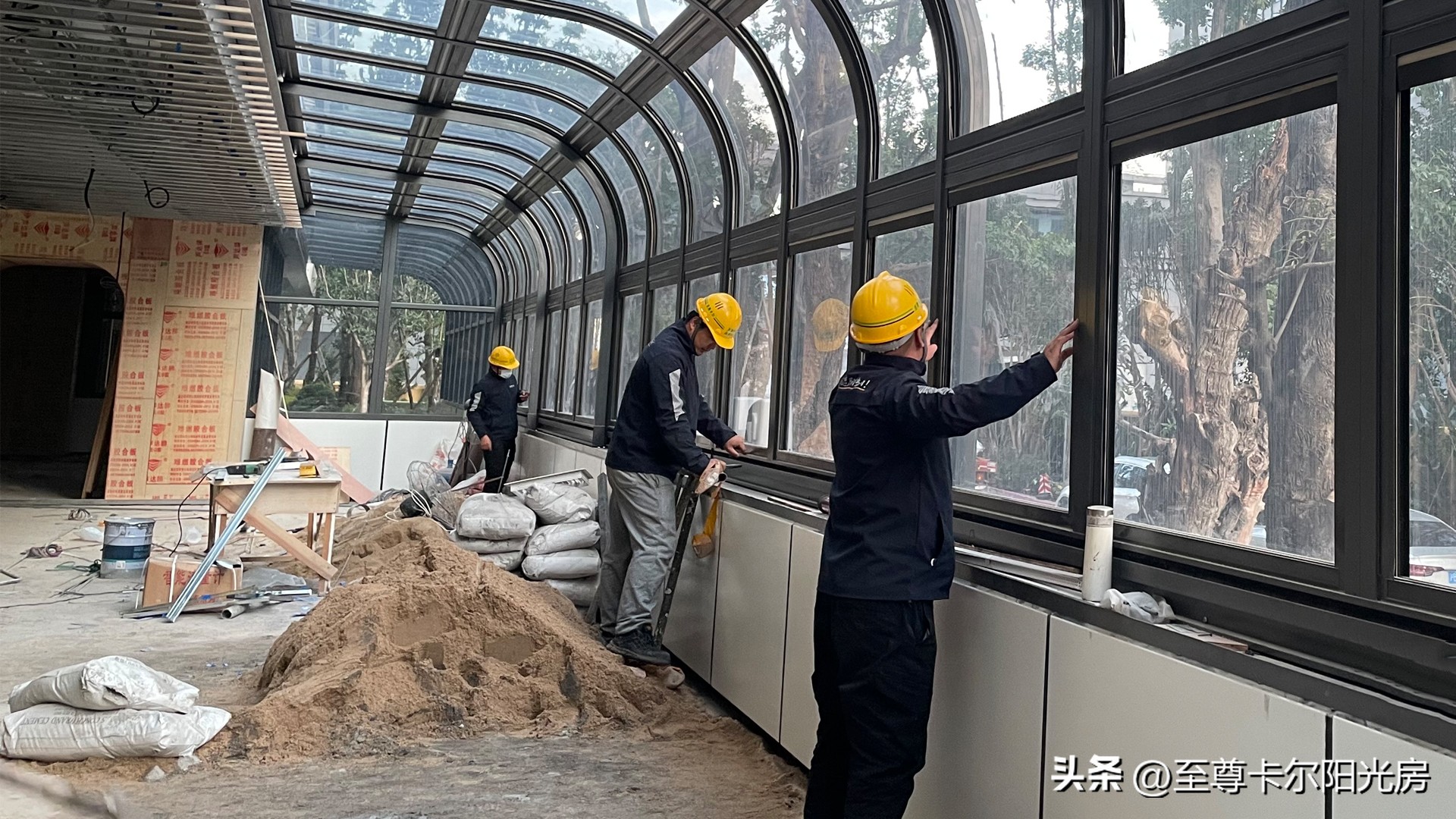 第一次穿上工作服真正意义,一件工作服带来的温暖