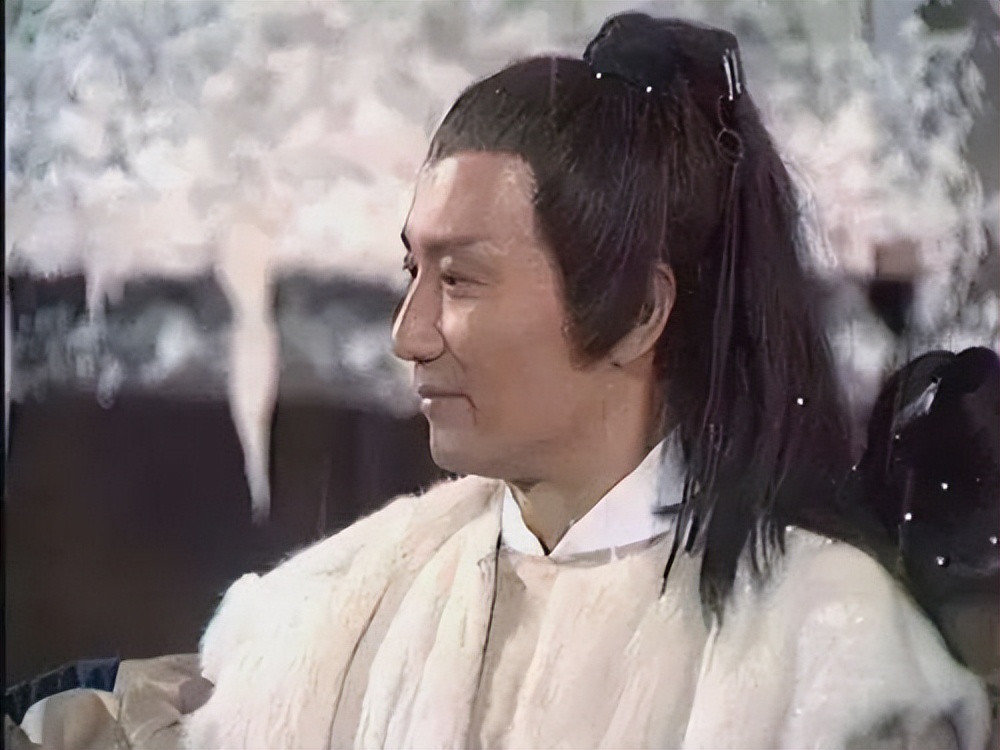 成龙谢贤向华强,谢贤李小龙谁大