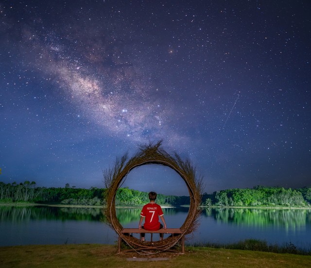 球星梅西c罗谁影响力强,足球明星梅西c罗内马尔