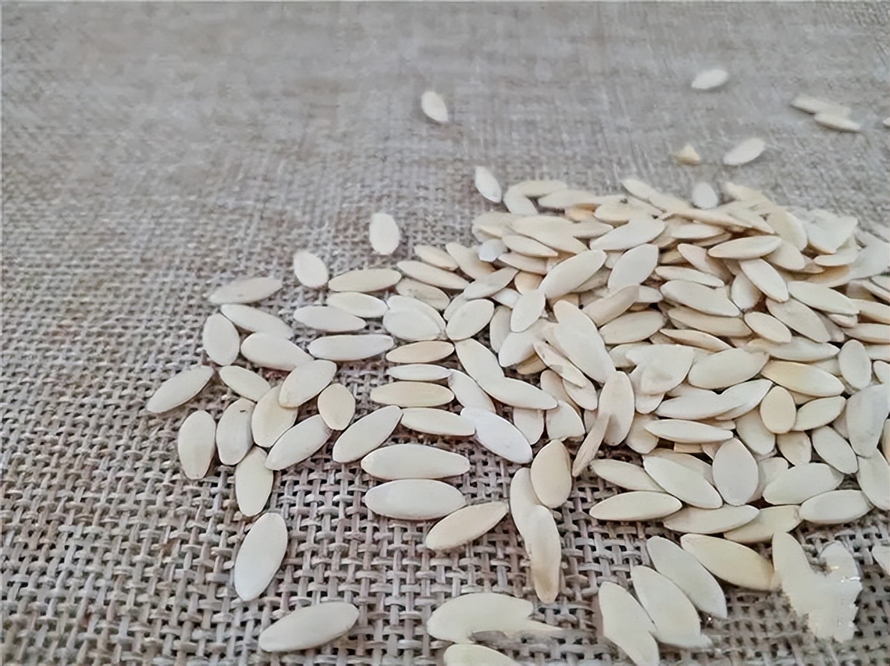 日本当年用什么换辛追夫人头发,日本索要辛追的头发