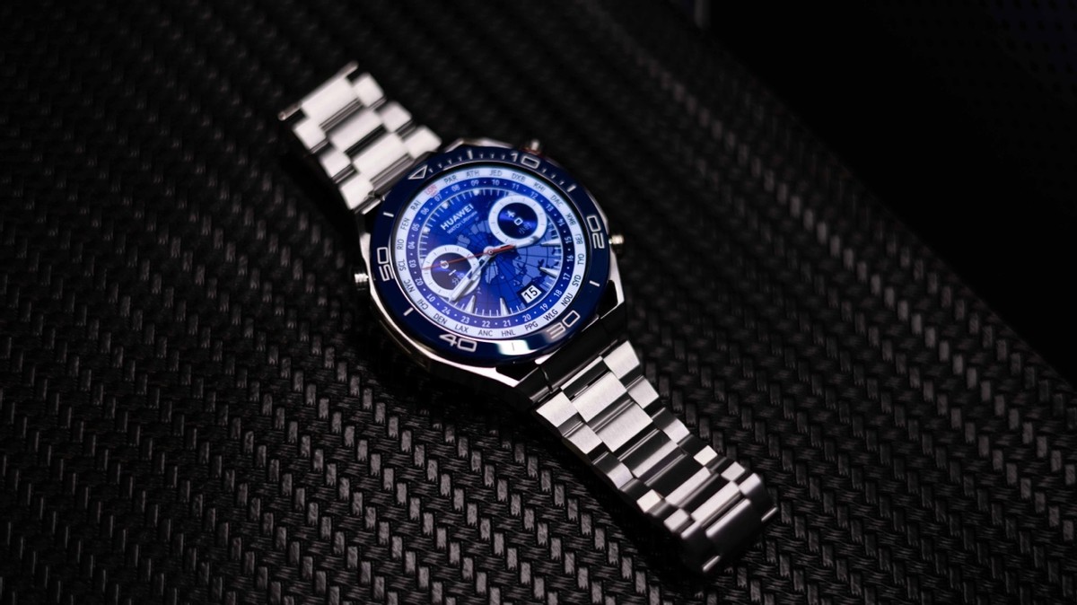 华为智能手表watch4pro和非凡大师,华为智能手表新款watch3