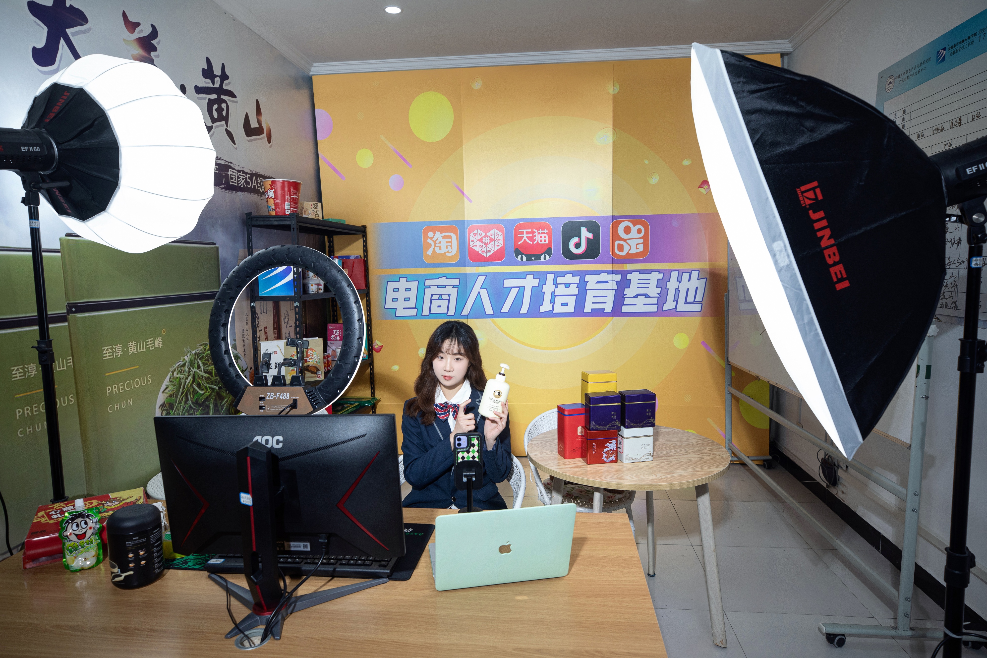 00后女生初中辍学最好的出路,初中辍学最好的出路