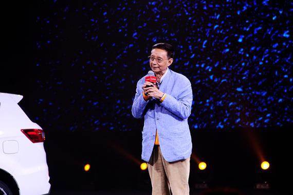 重庆57岁大叔曾是千万富翁,穷小子坐牢十七年完整版