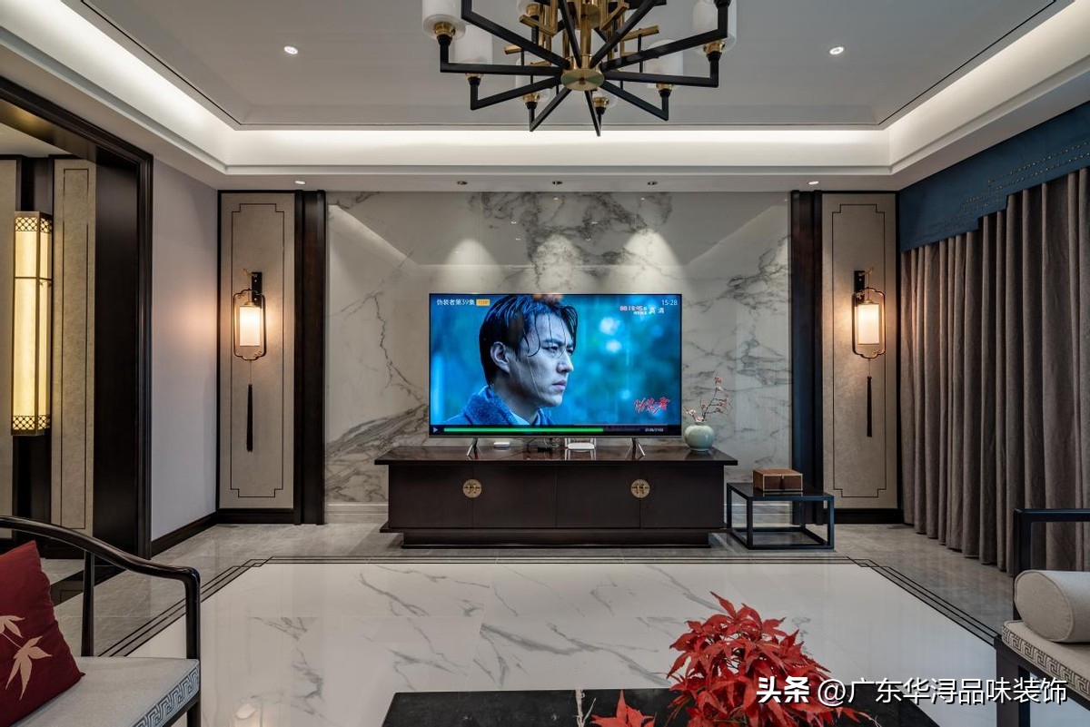 新中式山水画玄关装修效果图,新中式屏风山水画背景墙