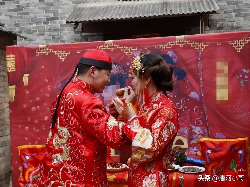 东北发小结婚随礼,东北哥们结婚随礼多少合适