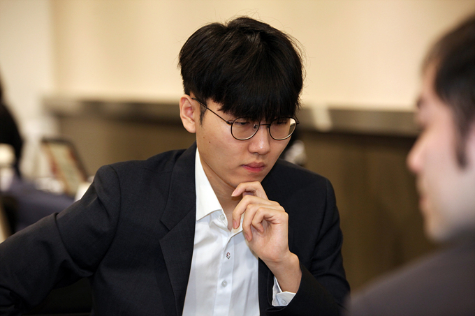 柯洁战胜朴廷桓中国队卫冕农心杯,lg杯柯洁击败朴廷桓