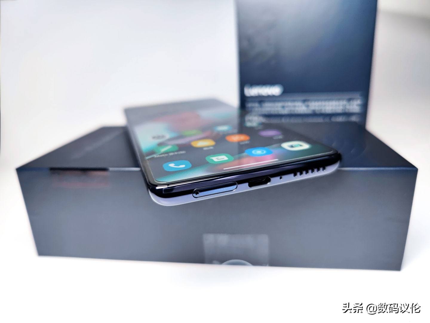 摩托罗拉motoedgex30骁龙8,摩托罗拉motoedgex30优缺点