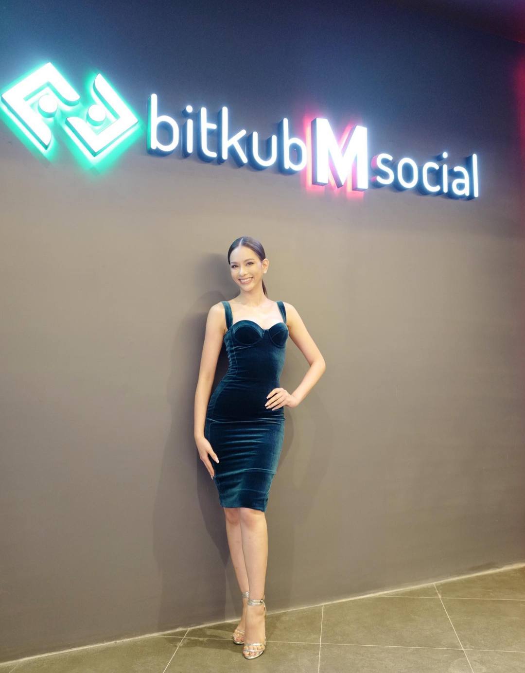 垃圾小姐摘得泰国环球小姐桂冠 (泰国历届10位摘得环球小姐桂冠)