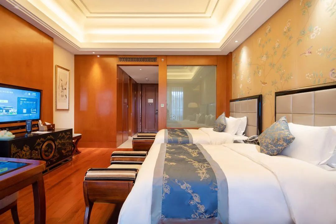 苏州好还是三亚好,苏州氛围