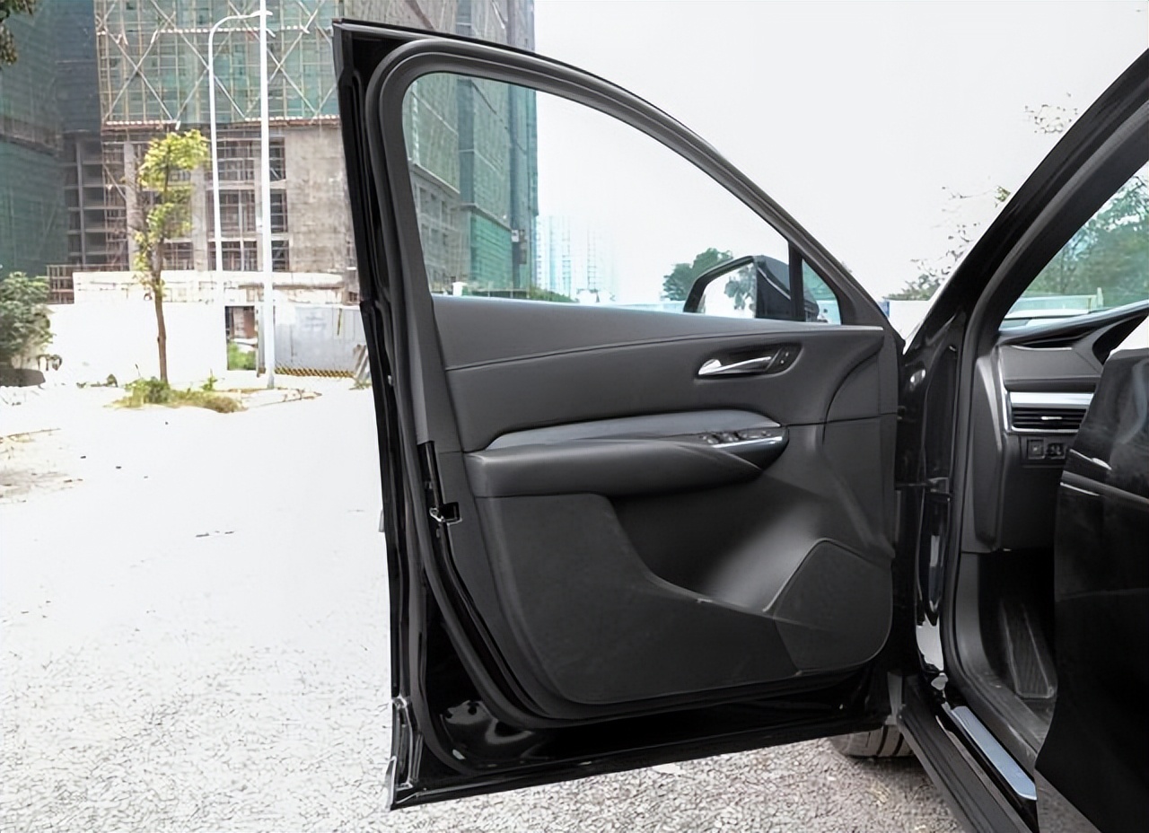 22万凯迪拉克新车,凯迪拉克xt4真实用车体验