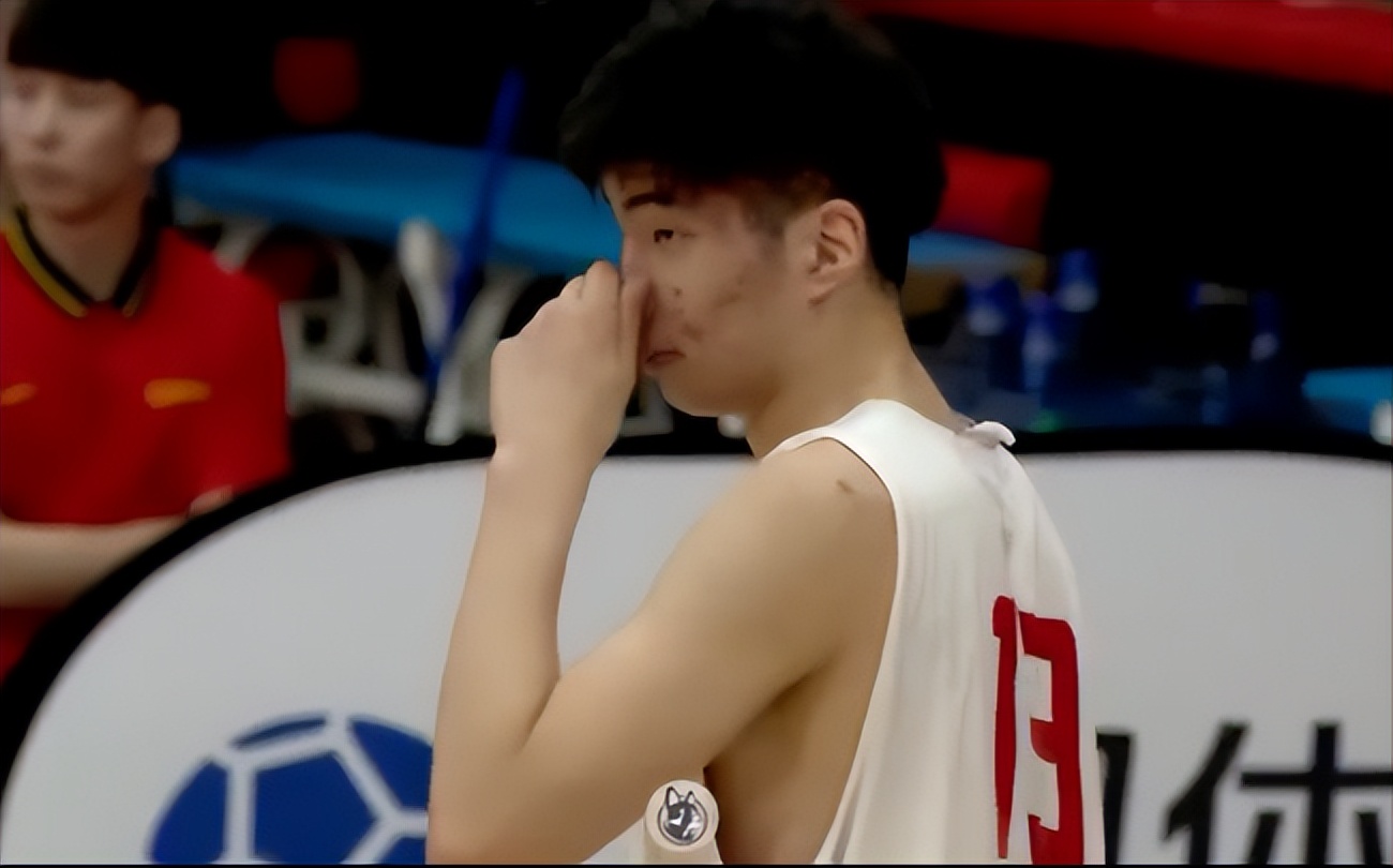 CBA最佳新秀余嘉豪，男篮最坚实的中锋，被称为姚明的接班人