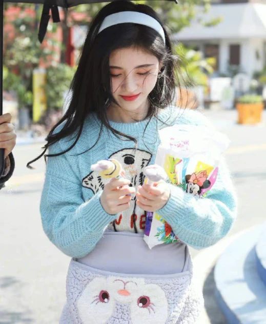 鏄庢槦灞卞绀兼湇鍞愬,鍞愬绌垮北瀵ㄧぜ鏈嶆児浜夎