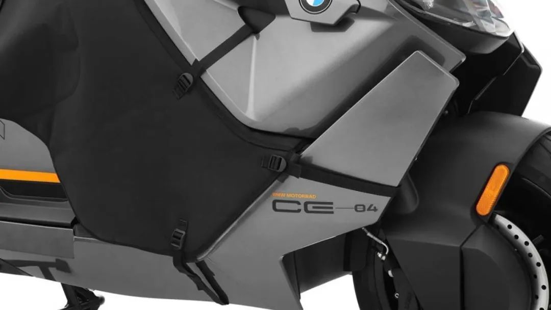 专门针对大踏板！国外Wunderlich推出冬天专用腿套！