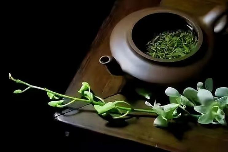 龙井一般放几年才能喝,西湖龙井明前龙井能放多久