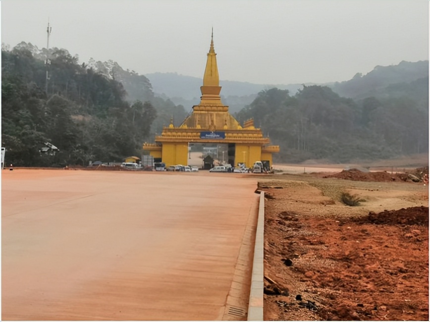 前任嫌弃我家境不好,前任嫌弃我家穷抛弃了我