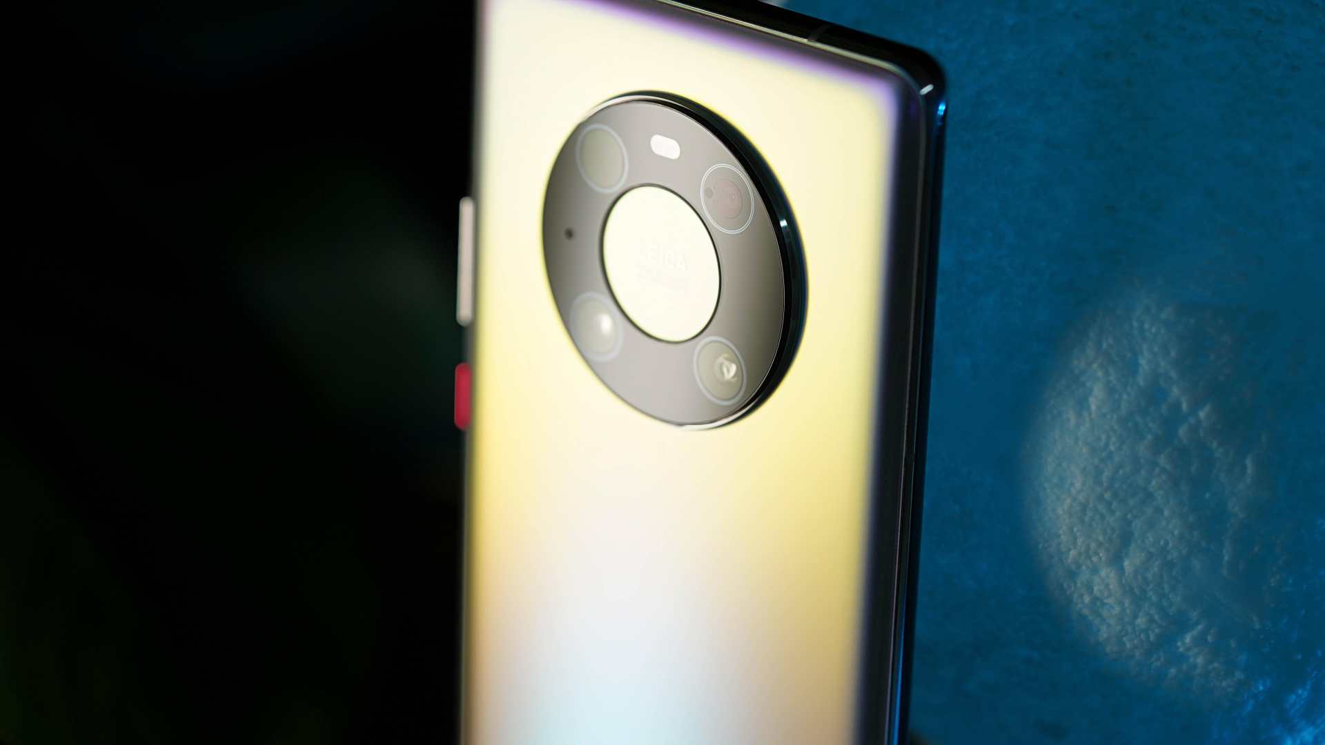 华为mate50是瀑布屏还是曲面屏,华为mate50是直面屏幕还是曲面屏