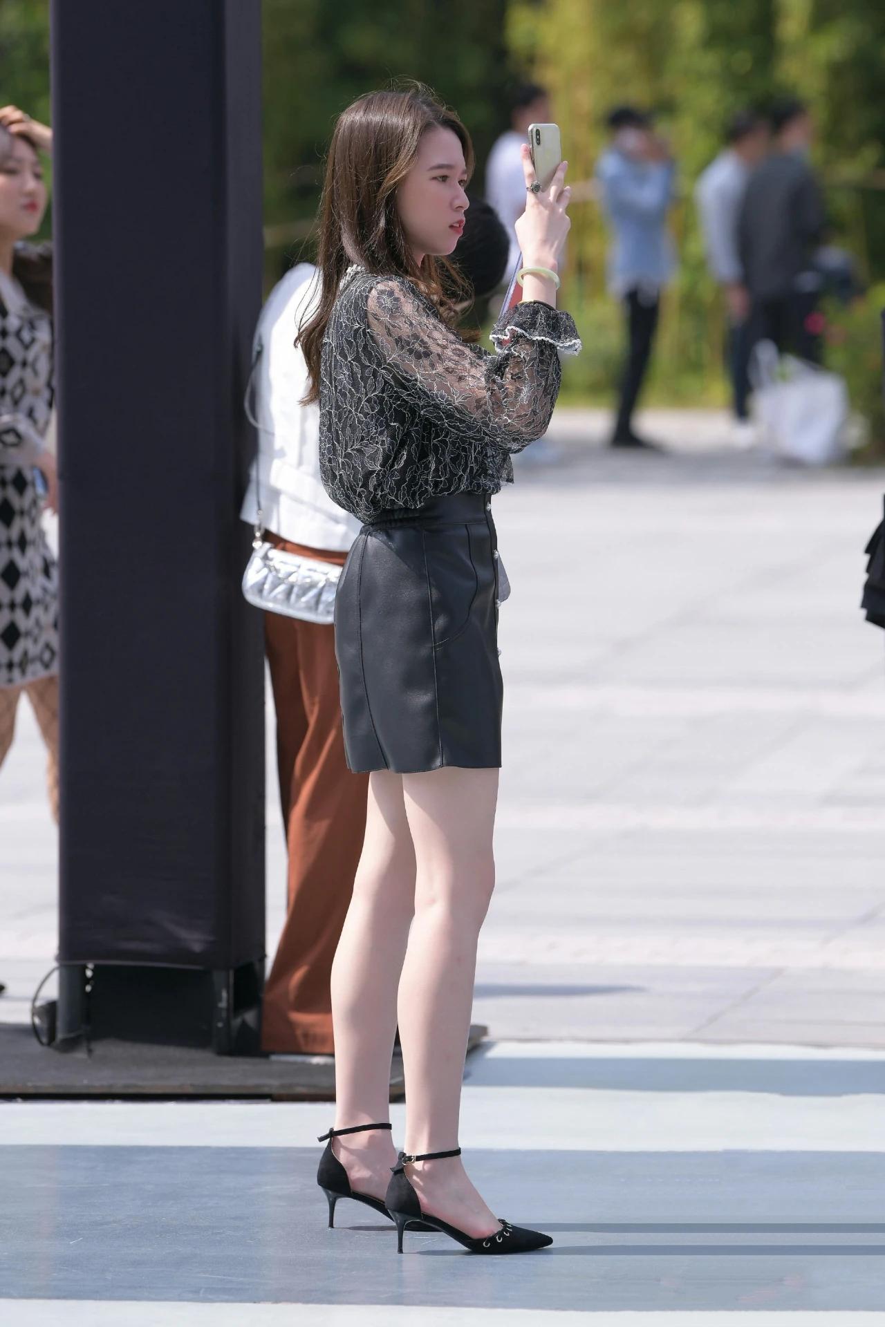 黑色修身小西装搭配女小个子,黑色修身小西装长款搭配女小个子