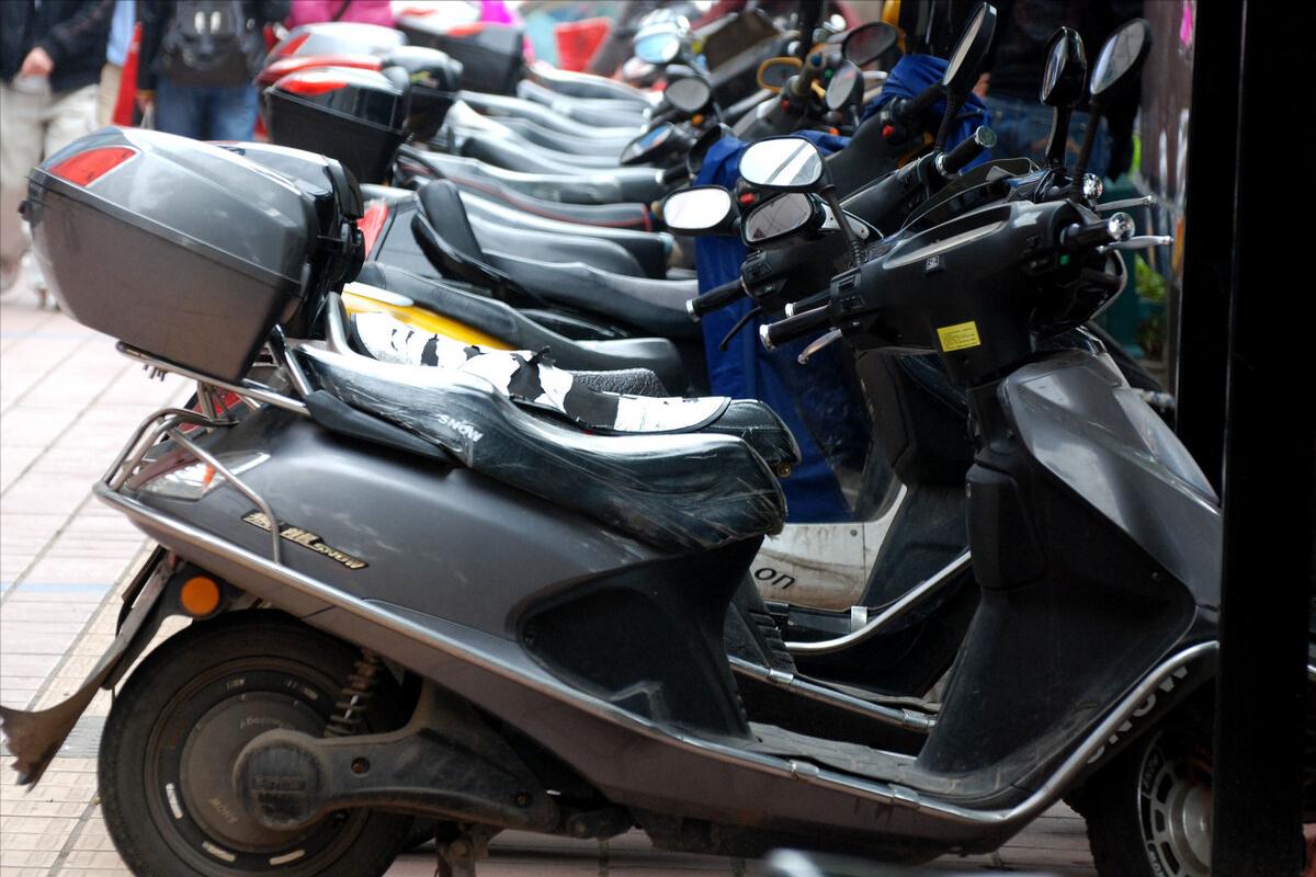 全国多地超标车换购开始！事关8省13市，需抓紧换牌，车主要留神