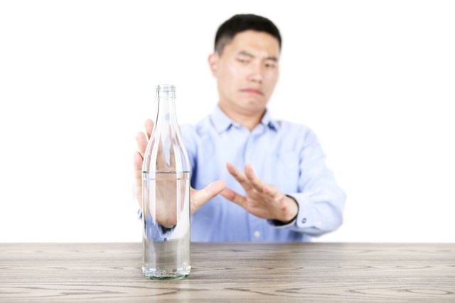 喝的酩酊大醉怎么解酒,喝得酩酊大醉怎么醒酒