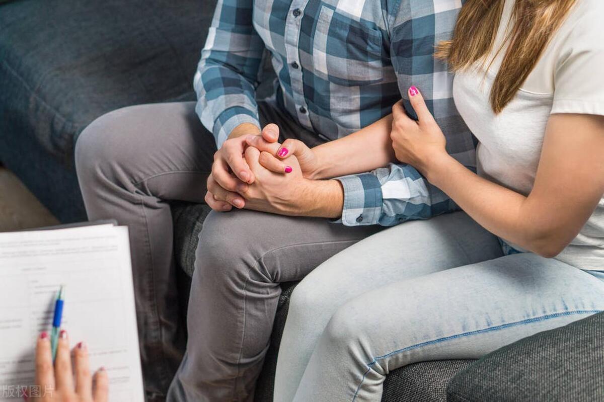 60岁夫妻同时有血是怎么回事,28岁夫妻同时有血是怎么回事