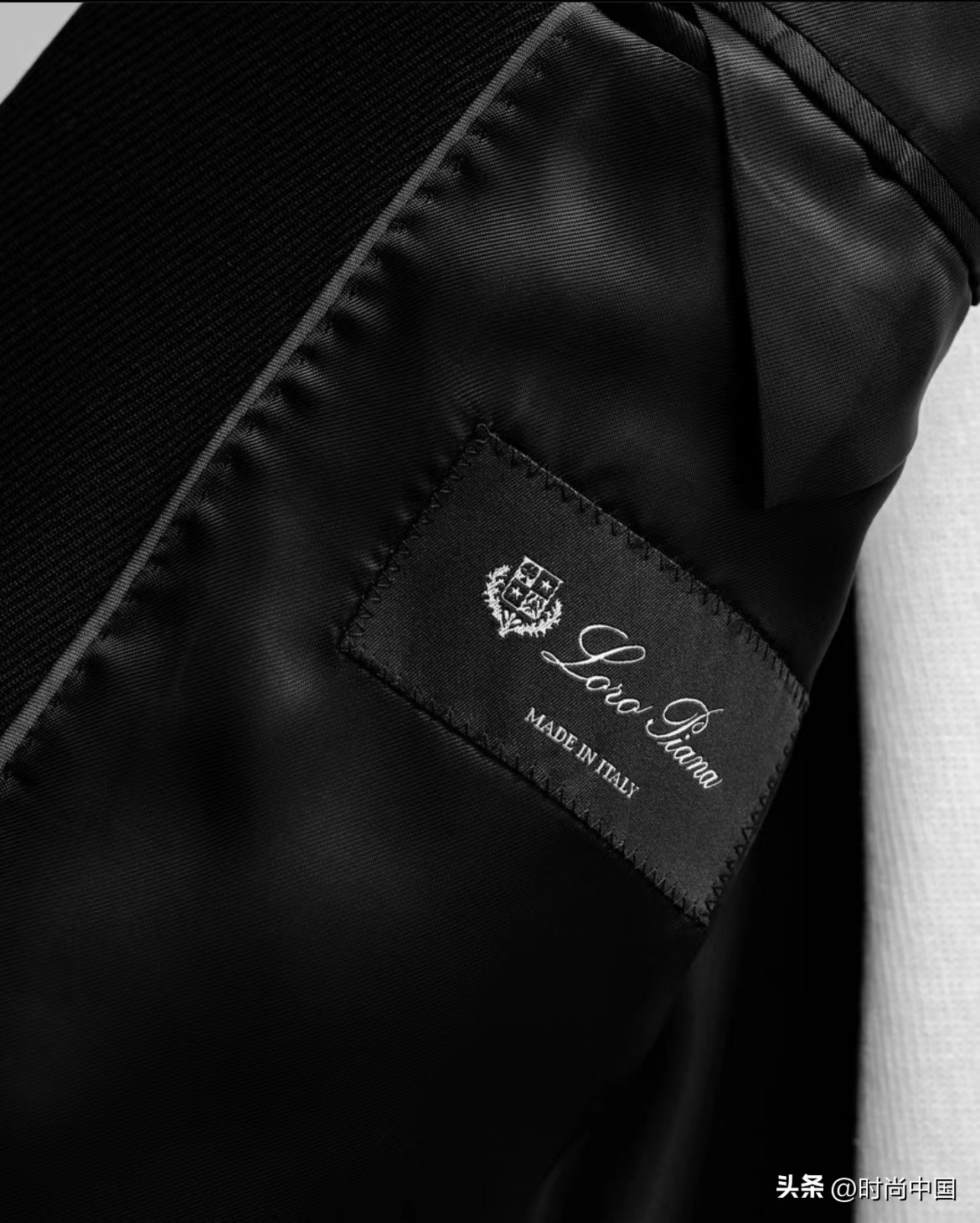 本赛季LoroPiana与尤文图斯Juventus足球俱乐部再度合作