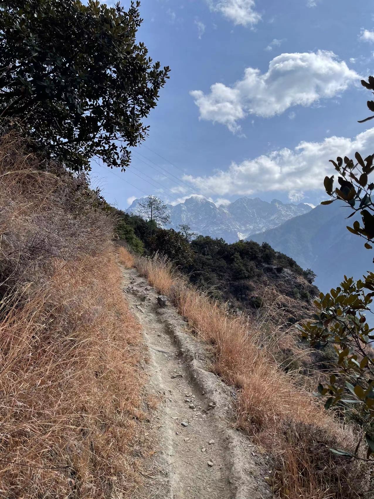 虎跳峡高路徒步最难走路段,虎跳峡高路徒步两日游在哪住宿
