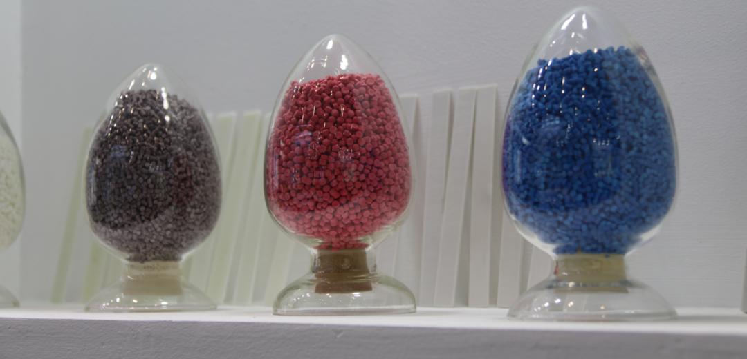 国内聚氨酯tpu原料,热塑性聚氨酯TPU