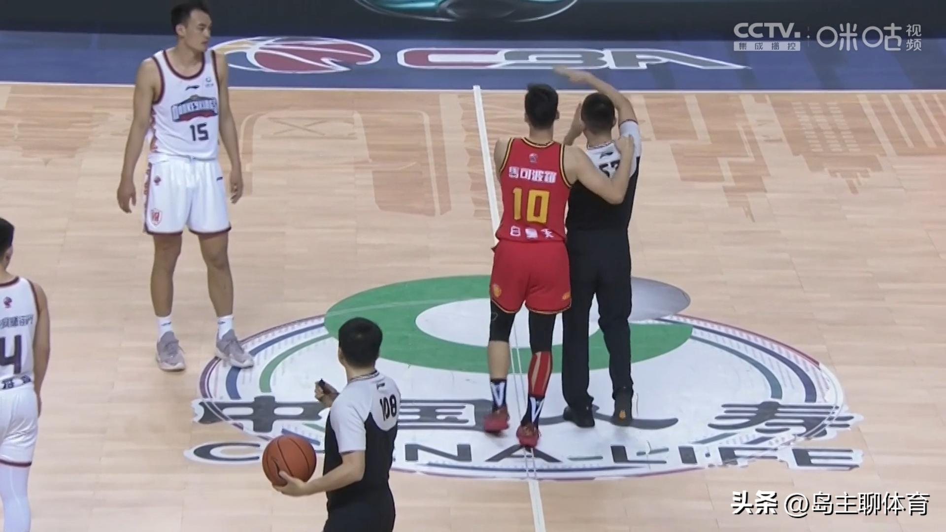 深圳vs同曦沈梓捷得分,深圳男篮vs南京同曦沈梓捷