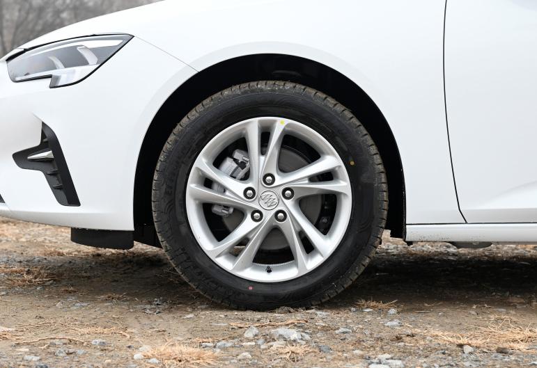 别克新君威20款落地价多少1.5豪华,别克君威20t实际落地