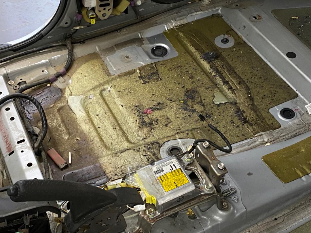 老rav4车翻新改造全过程,老款rav4比新款好太多