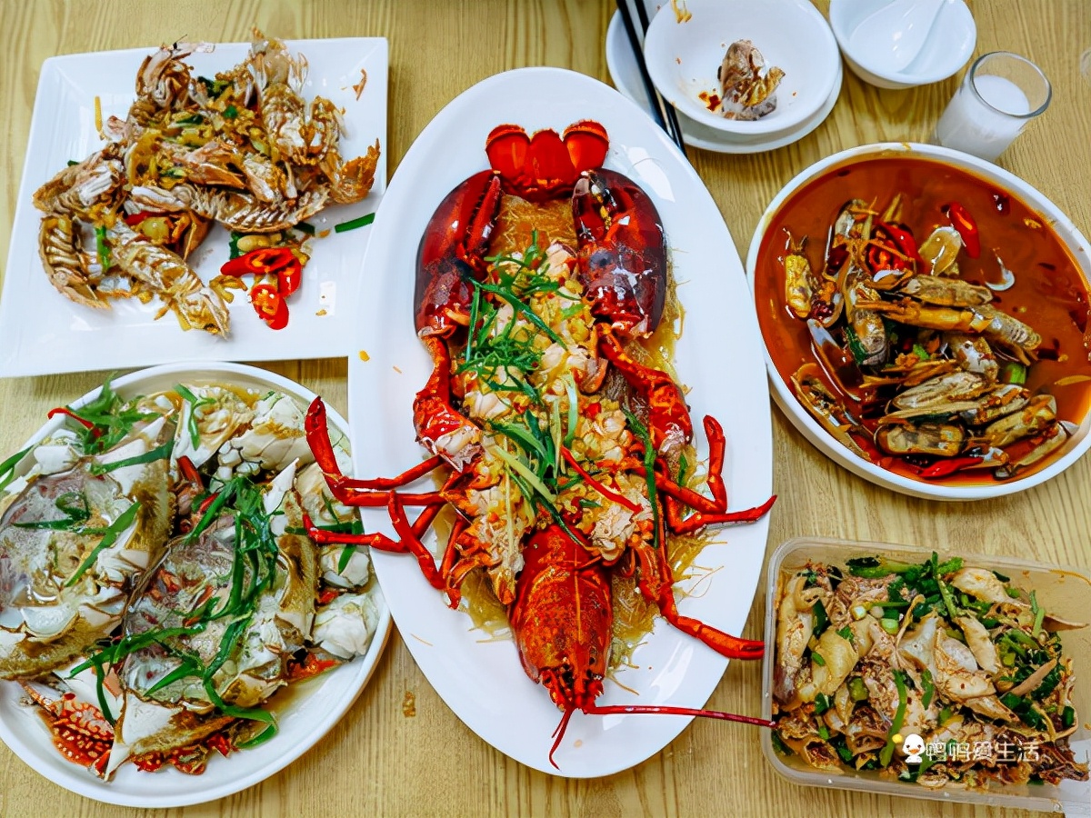 厦门最值得吃的海鲜市场是哪里,厦门八市烟火味大排档