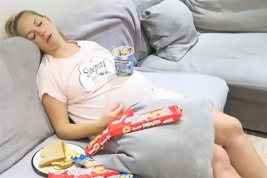 孕妈妈突然感觉难受是怎么回事,孕妈妈怀孕的恐惧