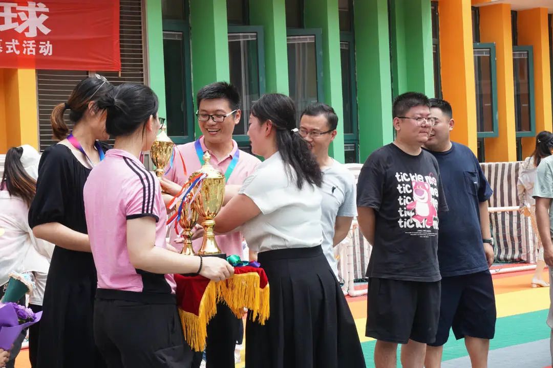 亲子足球运动嘉年华,幼儿园亲子足球嘉年华入场仪式