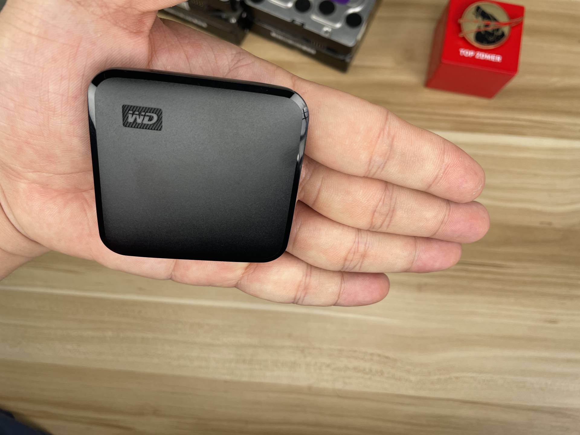 西数移动固态硬盘怎么激活,新款西数固态硬盘和老款对比