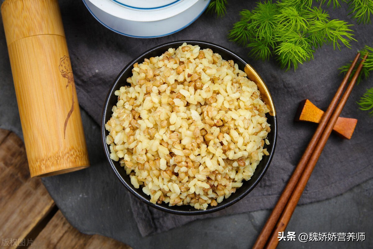 女生便秘吃什么水果,女生便秘吃什么水果最容易通便