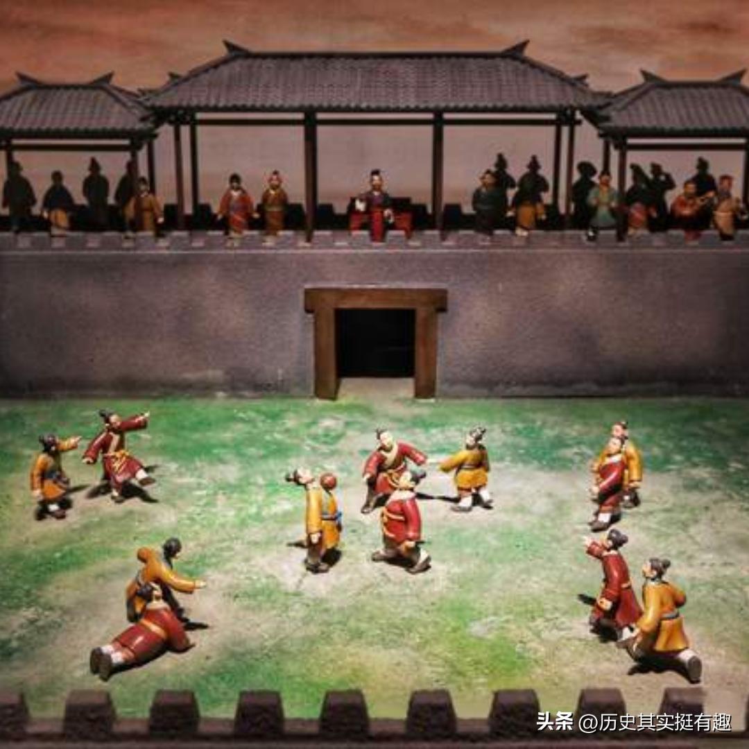 古代蹴鞠和现代足球的区别,一分钟看懂足球史册